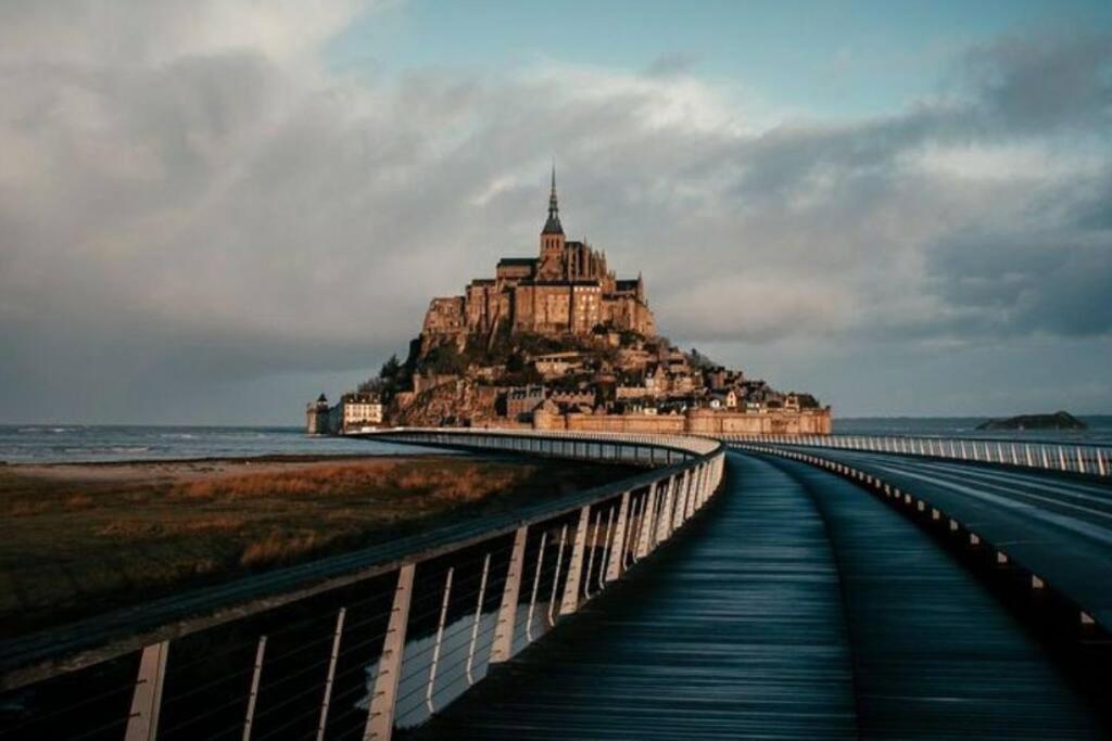 La Baie Du Mont Appartement De Vacances Proche Du Mont Saint Michel Roz-sur-Couesnon Exterior photo